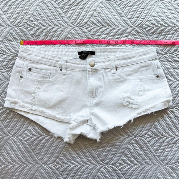 Forever 21 Distressed Denim Shorts - Picture 4 of 6